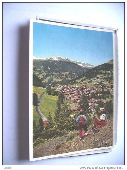 Zwitserland Suisse Schweiz GR Klosters Jungen Mädchen - Klosters