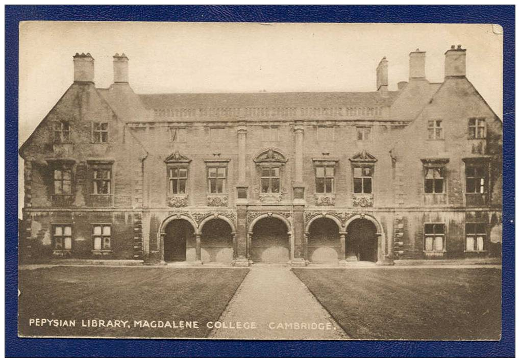 Pepysian Library, Magdalene College, CAMBRIDGE - Cambridge