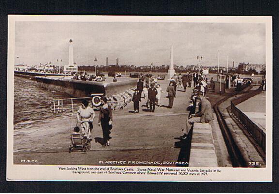 RB 585 - Real Photo Postcard Clarence Promenade & War Memorial Southsea Portsmouth Hampshire Early Children's Pushchair - Portsmouth
