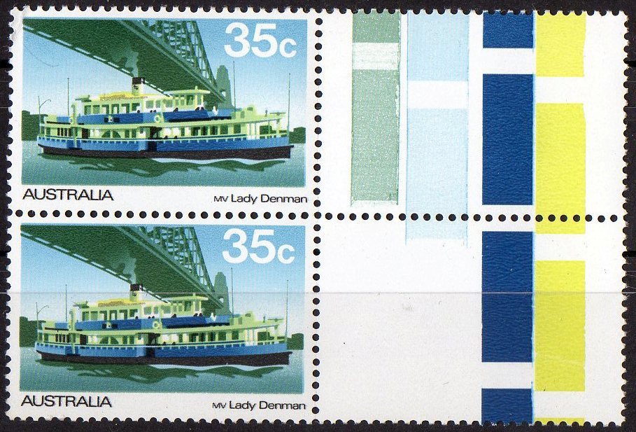 Australia 1979 Ferries And Steamers 35c Lady Denman Pair MNH With Gutter - Mint Stamps