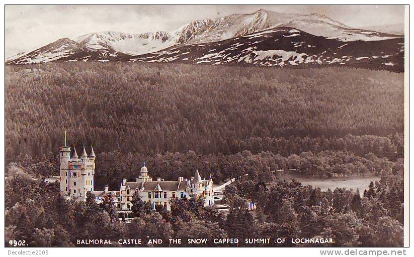 B4226 UK Balmoral Castle And The Snow Capped Summit Of Lochnagar Not Used Perfect Shape - Aberdeenshire