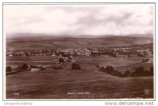 MOFFAT - Wide Panoramic Real Photo View - Dumfries-shire - SCOTLAND - Dumfriesshire