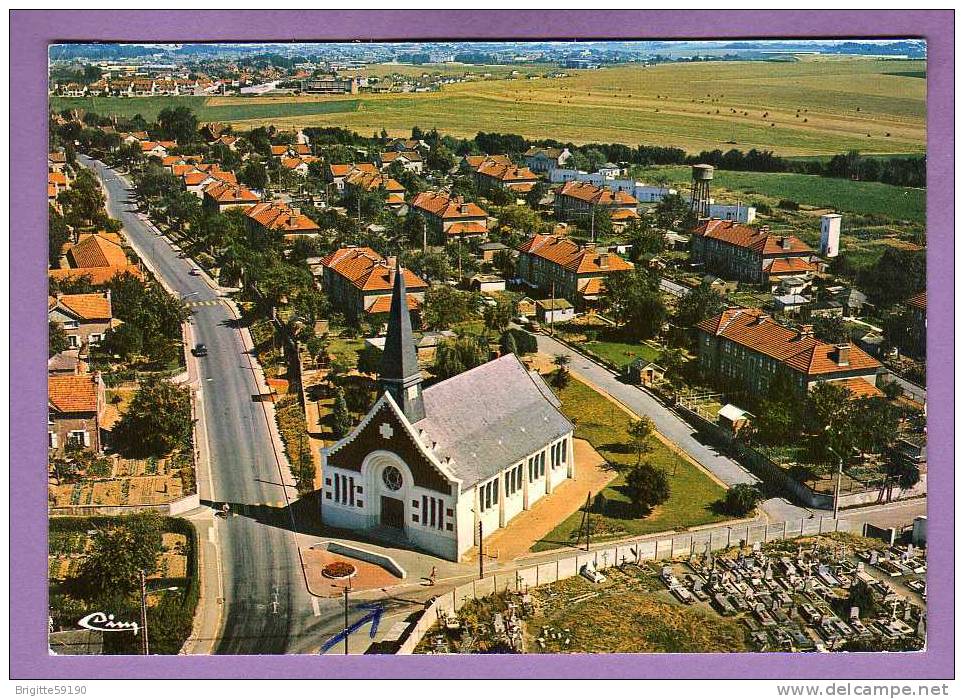 CPSM - 02 - GAUCHY -  VUE AERIENNE......L EGLISE - Autres & Non Classés