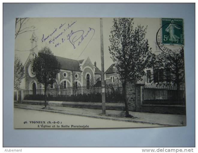 Vigneux , Eglise Et La Salle Paroissiale - Vigneux Sur Seine