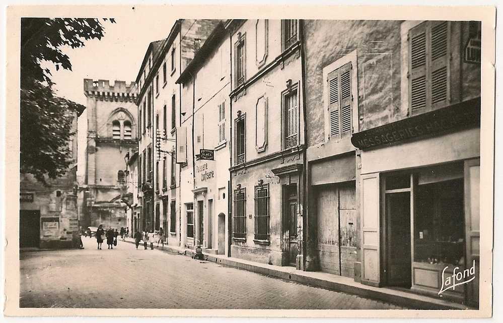 GARD 30.VILLENEUVE LES AVIGNON - Villeneuve-lès-Avignon