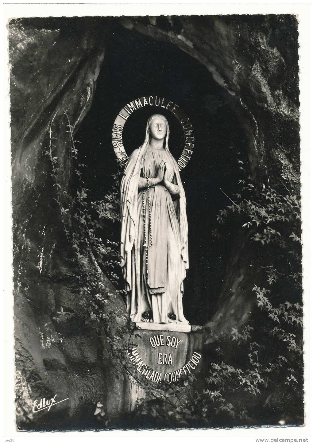 LOURDES  LA VIERGE DE LA GROTTE MIRACULEUSE - Luoghi Santi