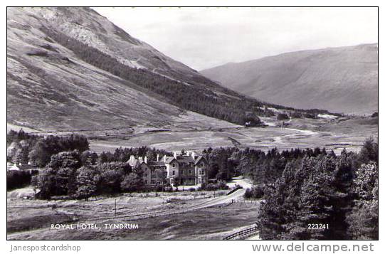 TYNDRUM - Royal Hotel - Real Photo PCd -  - Perthshire  - SCOTLAND - Perthshire