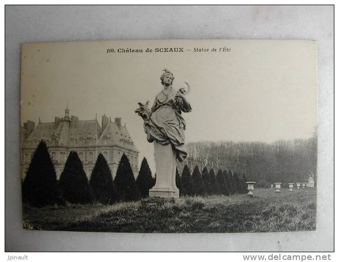 Château De SCEAUX - Statue De L'été - Sceaux