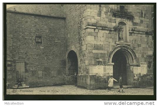 BELGIQUE FLORENNES / Portail De L'église / - Florennes