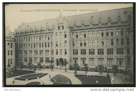 BELGIQUE FROYENNES / Pensionnat, Cour D'entrée, Façade Principale / - Tournai