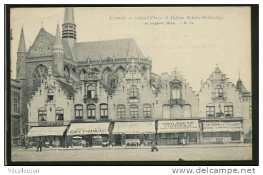 BELGIQUE FURNES / Grande Place Et église Sainte Walburge / - Veurne