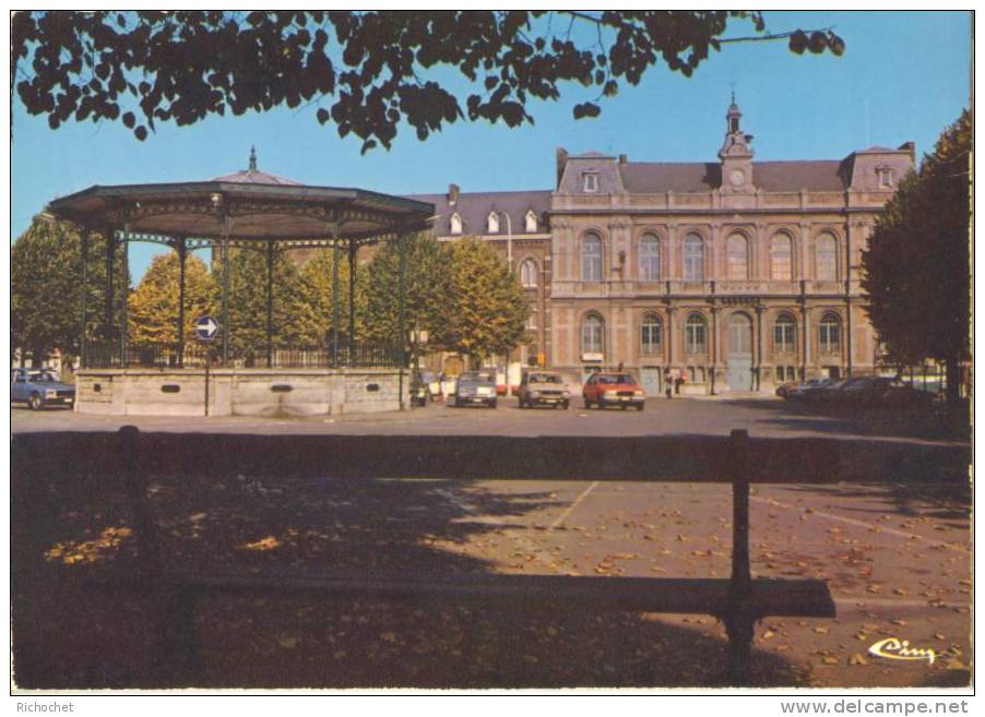 Boussu-lez-Mons - La Grand-place - Boussu