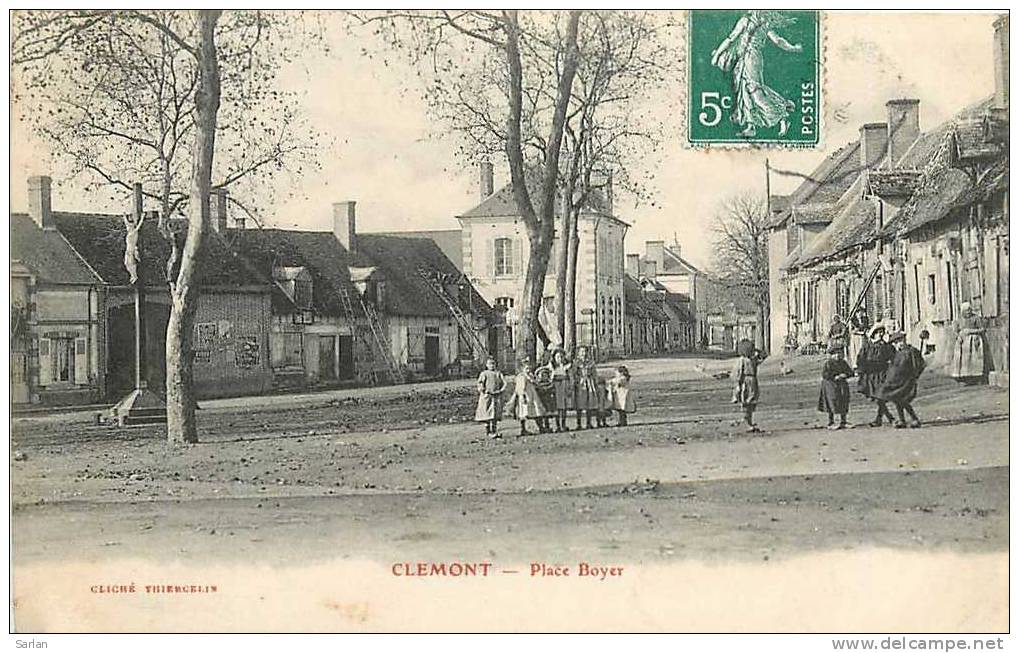 18 , CLEMONT , Place Boyer , *4378 - Clémont