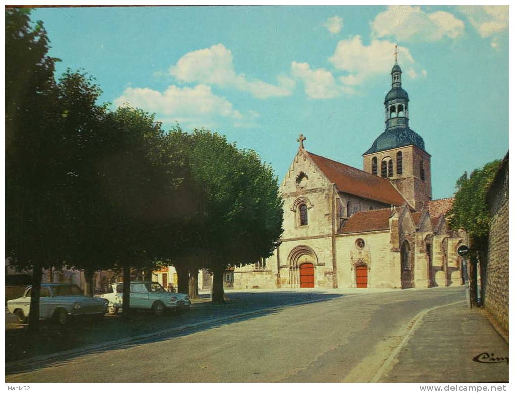51 - FISME - L´ Eglise (Citroën Ami 8...) - Fismes