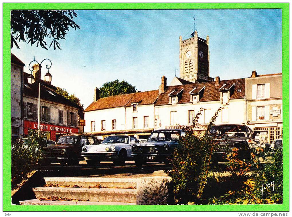 NEAUPHLE LEL CHATEAU - Place Du Marché (Voitures Dont Porsche 911) - Neauphle Le Chateau