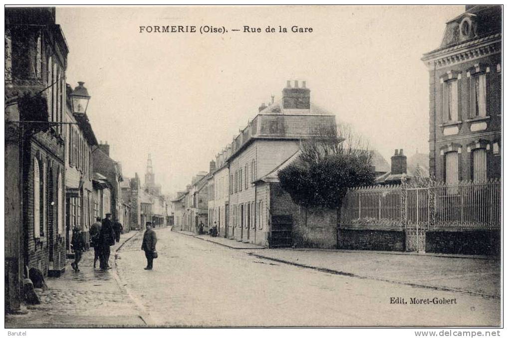 FORMERIE - Rue De La Gare - - Formerie