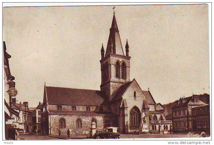 76. PAVILLY.  L'EGLISE . VOITURE. - Pavilly