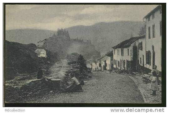 BELGIQUE LA ROCHE / ( Une Rue Du Village ) / - La-Roche-en-Ardenne