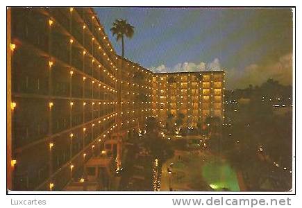 HANALEI HOTEL ON HOTEL CIRCLE IN SAN DIEGO. CALIFORNIA. - San Diego