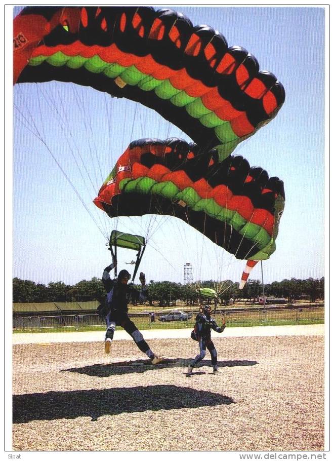 PARACHUTISME / ROYAUME DU MAROC / FORCES ARMEES ROYALES / 1° BRIGADE PARACHUTISTES - Paracaidismo