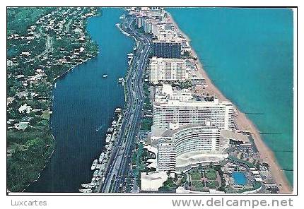 AERIAL VIEW OF THE GOLD COAST OF MIAMI BEACH LOOKING NORTH...... - Miami Beach