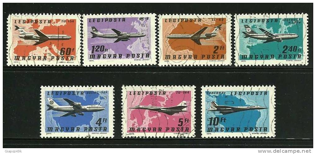 ● UNGHERIA 1977 - AEREO - AEREI -  N. 392 . . . Usati - Cat. ? € - Lotto N. 1764 - Oblitérés