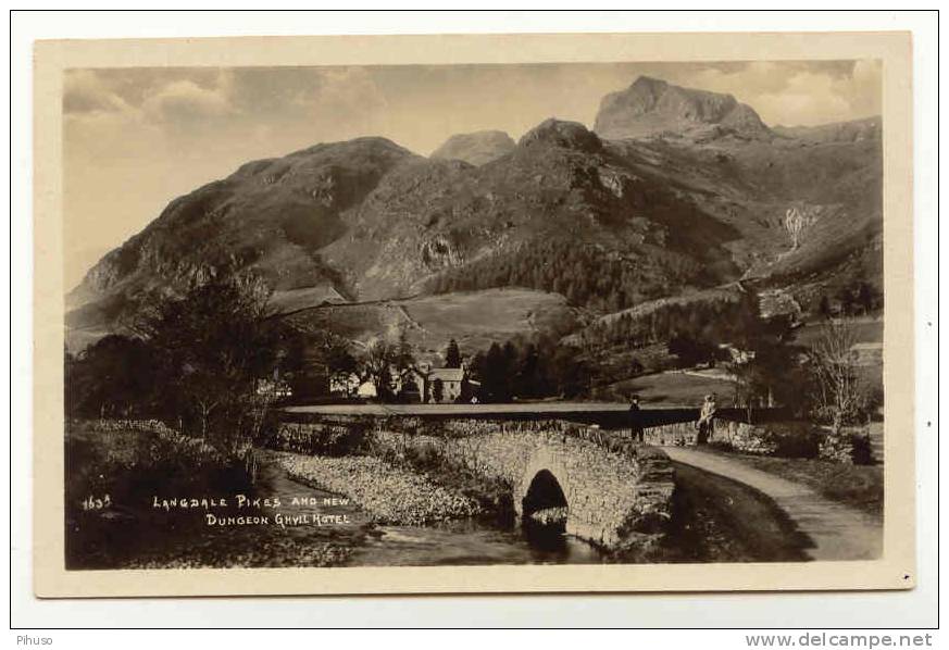 UK801 :  LANGDALE PIKES And New Dungeon Ghyll Hotel - Andere & Zonder Classificatie