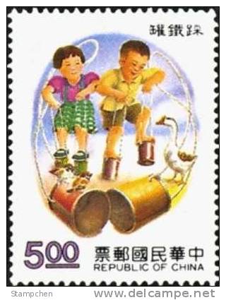 Sc#2840 1992 Toy Stamp Walking On Iron Pot Goose Boy Girl Child Kid - Oies