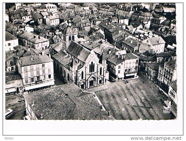 CHARLIEU - L´église - Charlieu