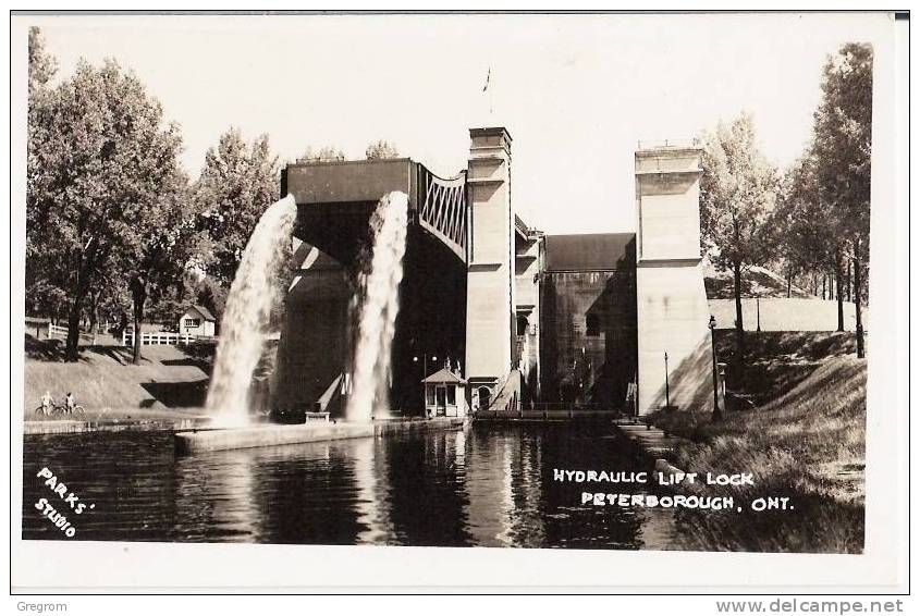 CANADA , ONTARIO , PETERBOROUGH Hydraulic Lift Lock ! - Peterborough