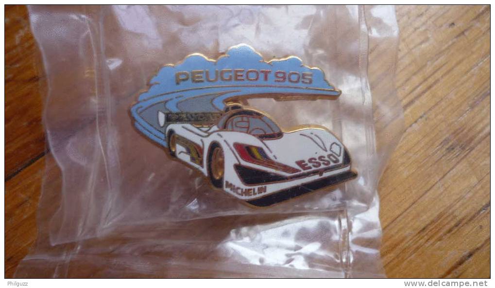 Pin's PEUGEOT 905 ARTHUS BERTRAND - Peugeot