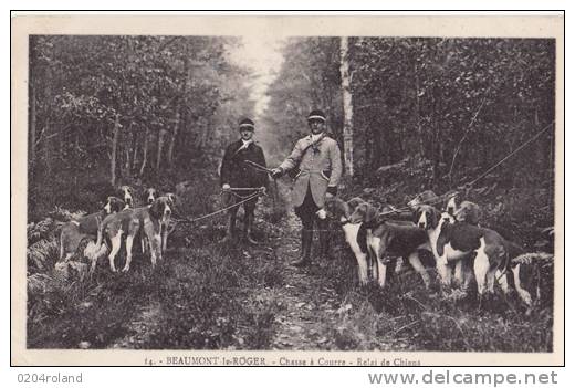 Beaumont Le Rocher - Chasseà Courre - Relais De Chiens  : Achat Immédiat - Beaumont-le-Roger