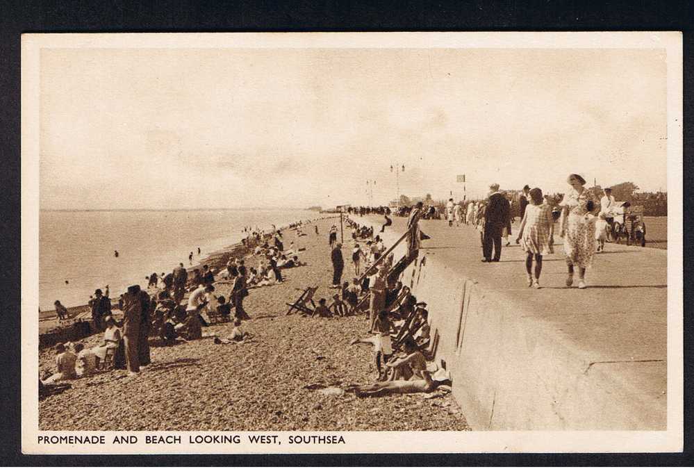 RB 589 - Postcard - Promenade & Beach Looking West - Southsea Portsmouth Hampshire - Portsmouth