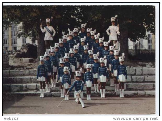 Anse - Majorettes De La Jeunesse Ansoise - Anse