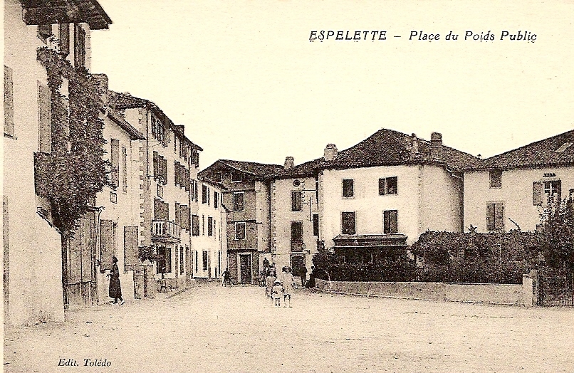 64 ESPELETTE Place Du Poids Public  Non écrite - Excellent état - Biarritz