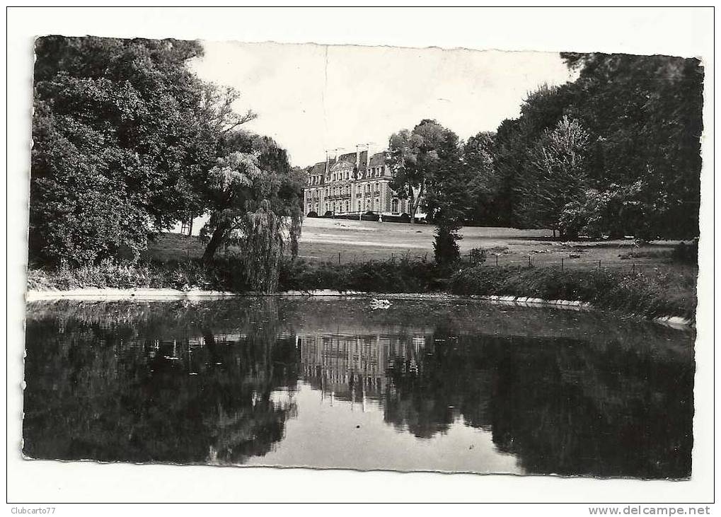 Bretigny-sur-Orge (91)  : Le Bâtiment Du Pensionnat De Passy  Env 1950. - Bretigny Sur Orge