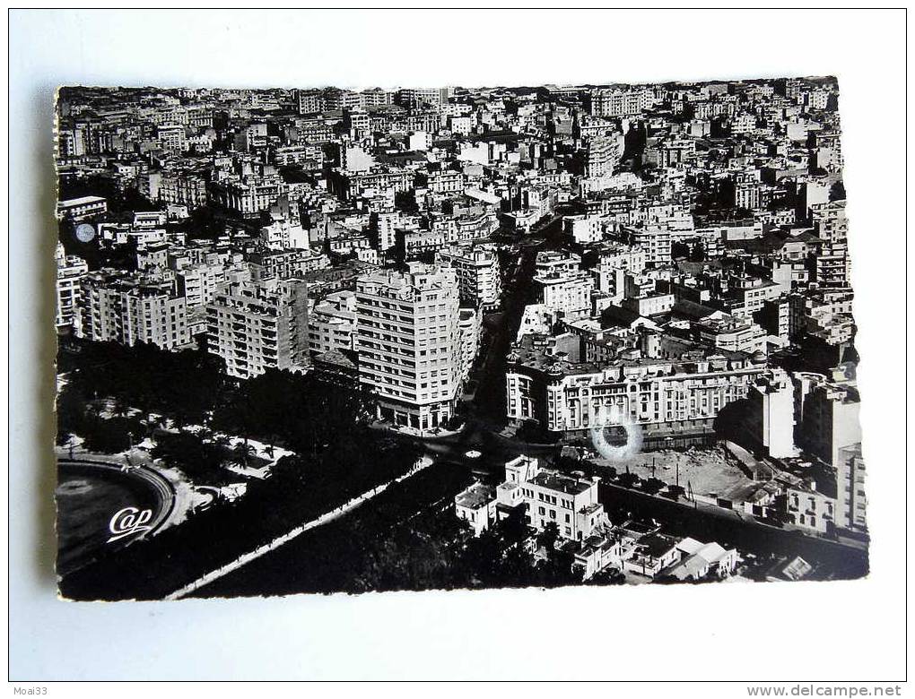 Carte Postale  Ancienne : CASABLANCA : Rond-Point De L' Avenue D' Amade Et Rue Reitzer - Casablanca