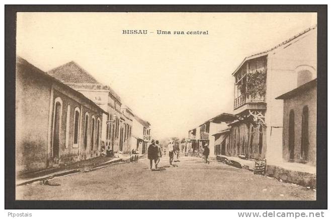 BISSAU (Guinea Africa) - Uma Rua Central - Guinea-Bissau