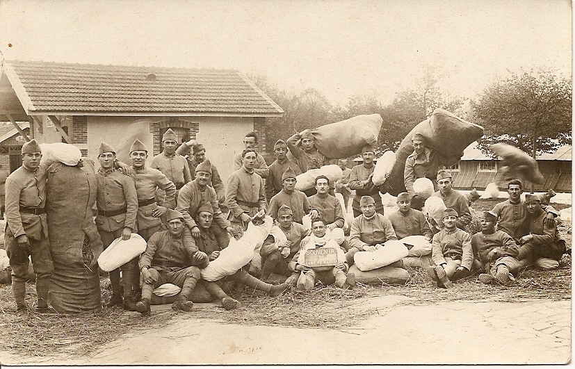 MILITARIA - Groupe De Militaires ( Groupe De Militaires )  - Manoeuvre 1926- Bonne Photo TTBE - Manoeuvres