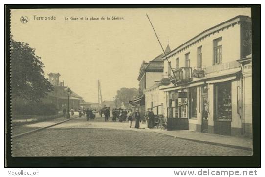 BELGIQUE TERMONDE / La Gare Et La Place De La Station / - Dendermonde