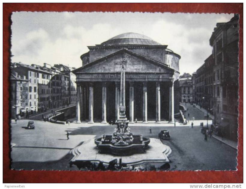 Roma - Il Pantheon / Auto - Panthéon