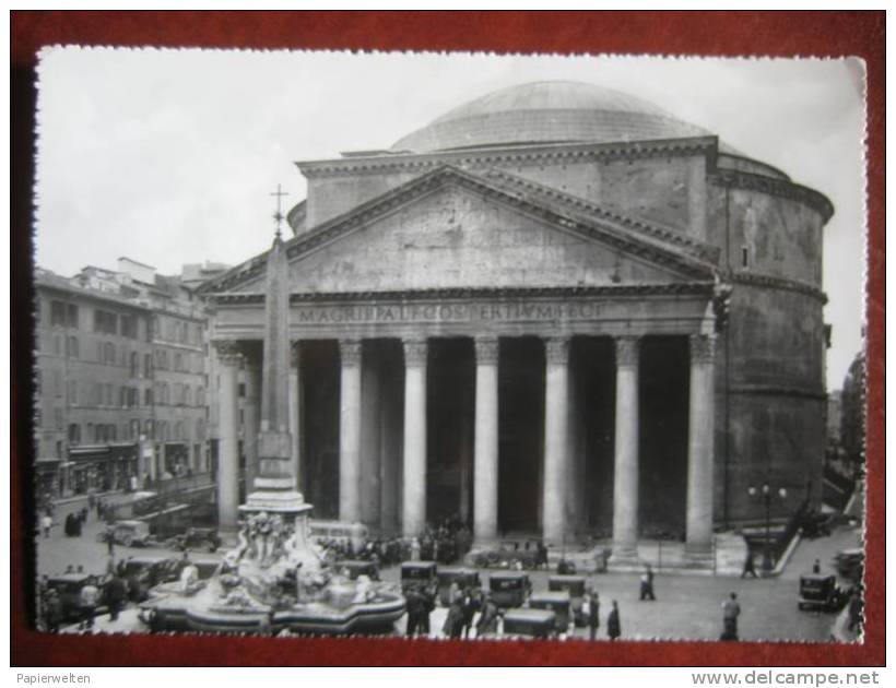 Roma - Il Pantheon / Taxi - Panthéon