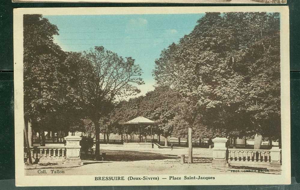 Bressuire - Place Saint Jacques   - Da17 - Bressuire