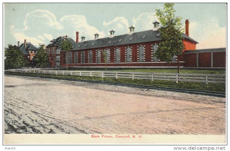 State Prison, Concord NH New Hampshire, Front Of Building And Road, On C1900s/10 Vintage Postcard - Gefängnis & Insassen