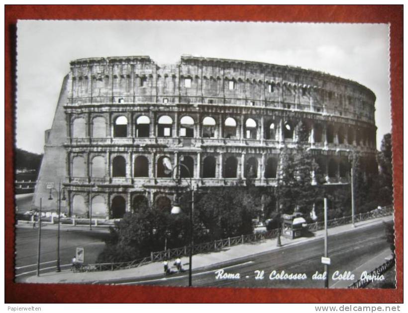 Roma - Il Colosseo Dal Colle Oppio - Colosseum