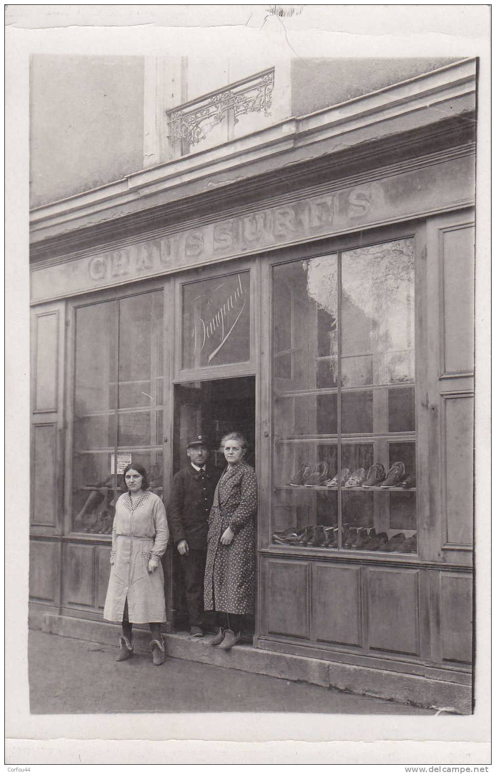 LA SUZE :: Devanture Du Magasin De Chaussures DAUGEARD - Localisation Garantie ! Superbe Carte Photo ! - La Suze Sur Sarthe