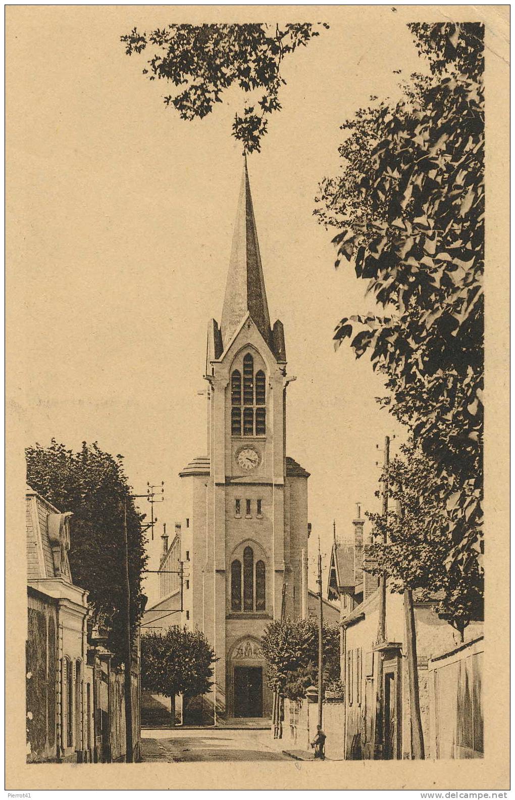LES MUREAUX - L'Église - Les Mureaux
