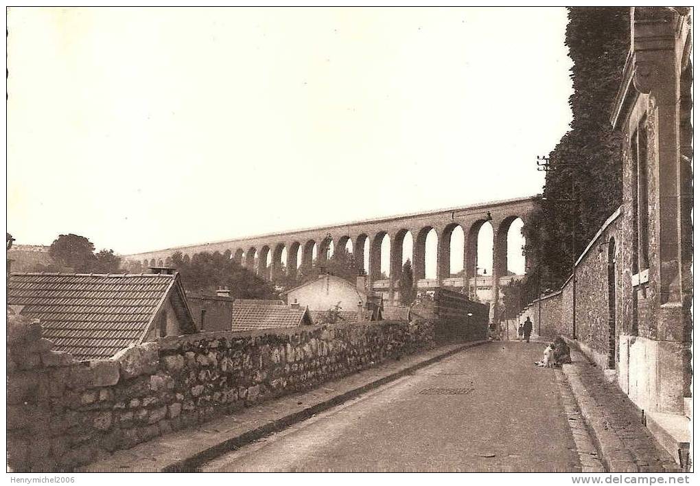 Cachan ( Val De Marne) L'aqueduc En 1964 - Cachan