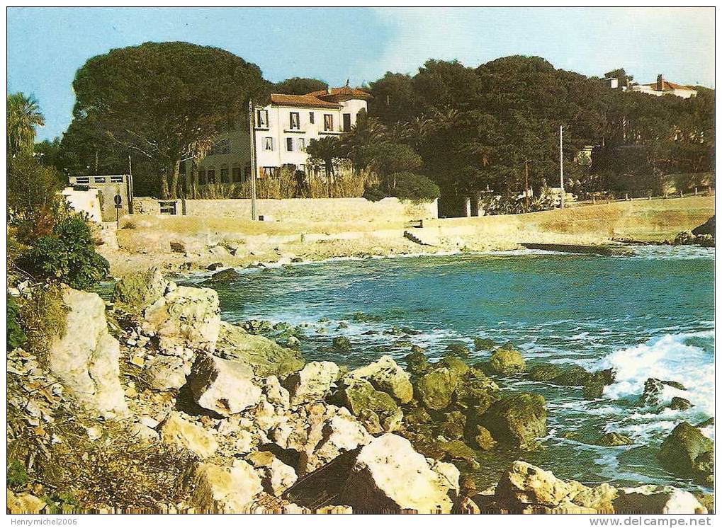 Bandol ( Var) Maison De Vacances Hbl En 1972 - Bandol