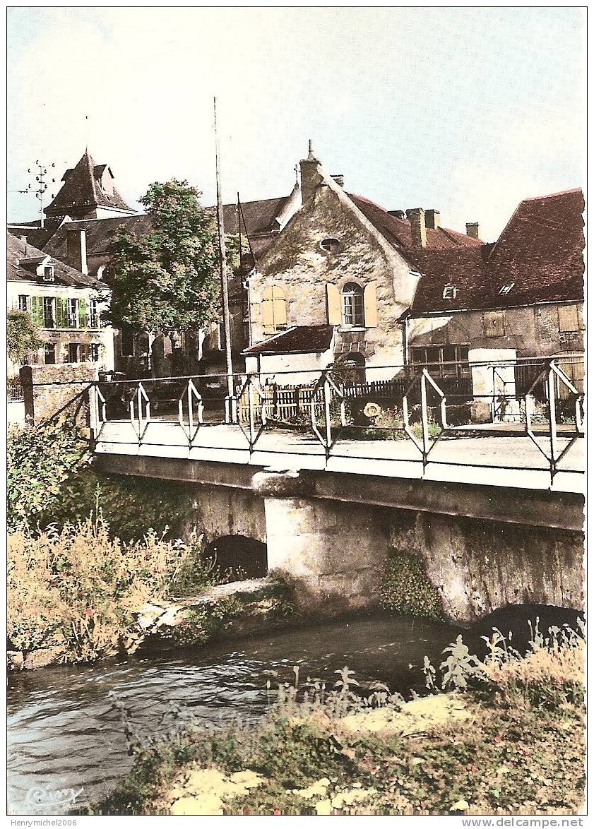 La Chapelle St André ( Nièvre) La Mairie Et L'église En 1966 - Autres & Non Classés